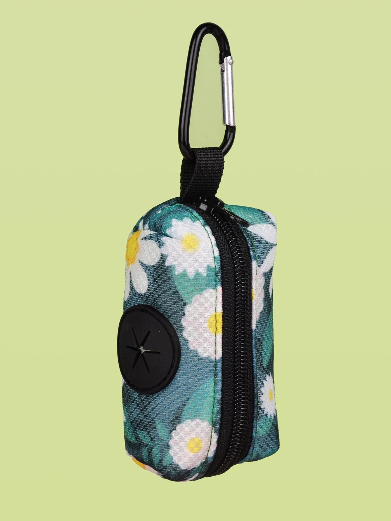 Stylish Pet Waste Bag Holder – Clip & Go! 🧼